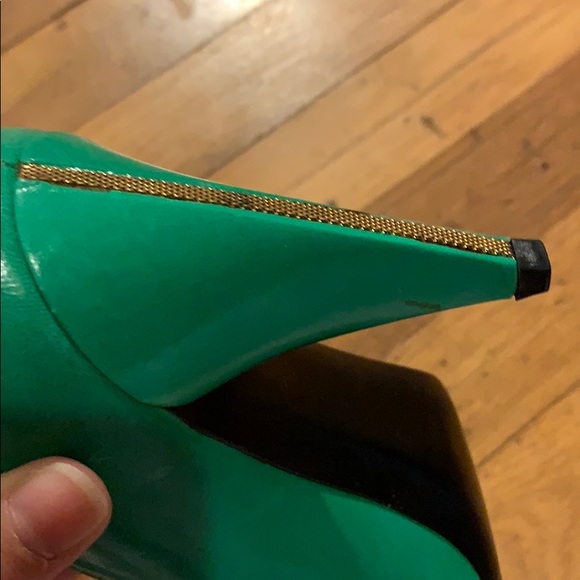 Vintage Stuart Weitzman heels 8 - Picture 3 of 6